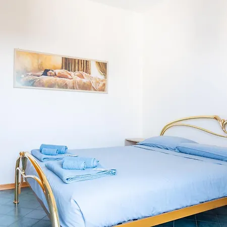 Vista Mare,residence Albatross شقة *
